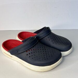 Unisex Crocs in Motion Clog